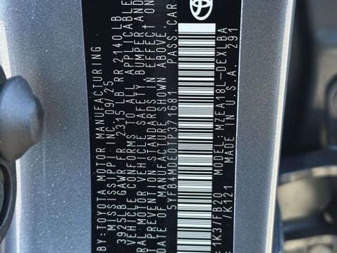 Used 2026 Toyota Corolla LE image 35