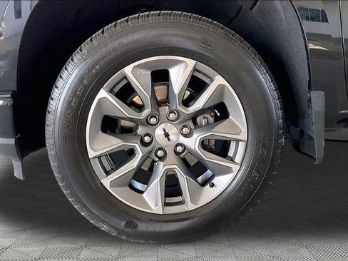 Used 2021 Chevrolet Silverado 1500 RST AWD/4WD image 21