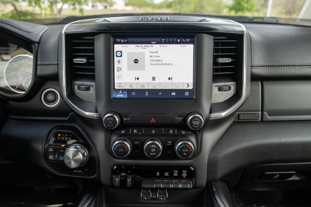 Used 2022 RAM 1500 Laramie w/ Sport Appearance Package AWD/4WD image 21