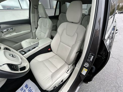 Certified 2024 Volvo XC90 B6 Plus w/ Protection Package image 15