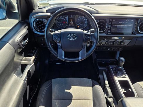 Used 2021 Toyota Tacoma TRD Off-Road w/ Technology Package AWD/4WD image 14