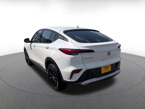 Used 2025 Buick Envista Sport Touring image 11