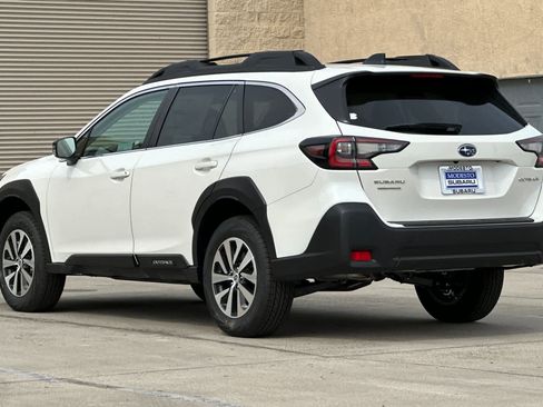New 2025 Subaru Outback Premium image 5