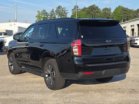 Used 2024 Chevrolet Tahoe Z71 w/ Luxury Package AWD/4WD image 3