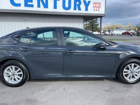 Used 2026 Toyota Camry LE FWD image 13
