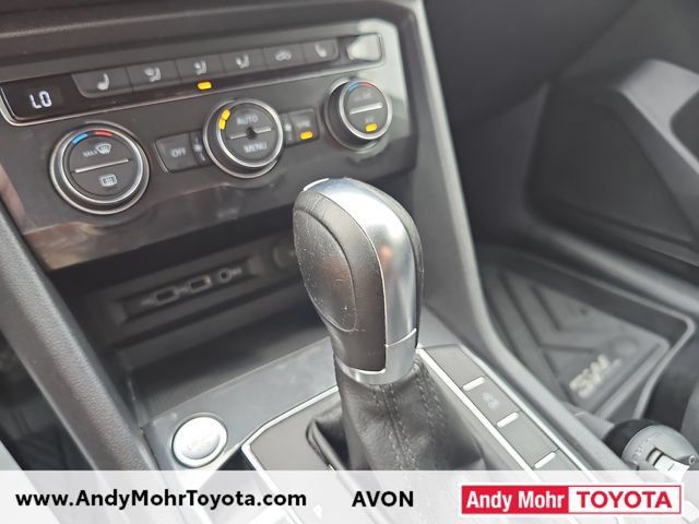 Used 2019 Volkswagen Tiguan SE FWD image 23