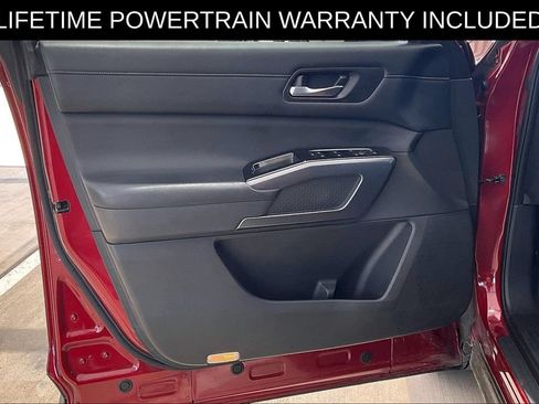 Used 2022 Nissan Pathfinder SL w/ SL Premium Package FWD image 16