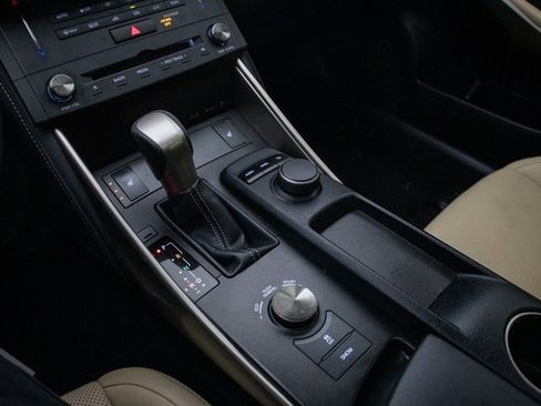 Used 2016 Lexus IS 300 AWD image 33