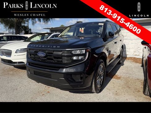 Used 2025 Ford Expedition Active RWD image 15