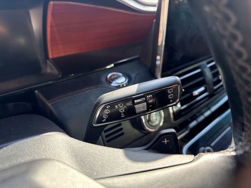 Used 2020 Lincoln Navigator L Reserve w/ Equipment Group 208A Reserve image 70