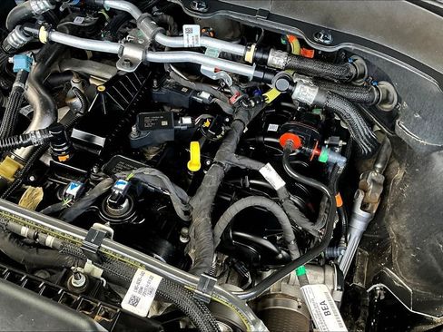 Used 2023 Ford Explorer XLT w/ Equipment Group 202A image 34