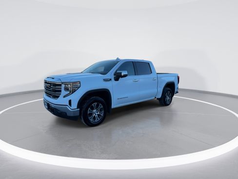 Used 2025 GMC Sierra 1500 SLT image 4