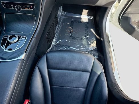 Used 2019 Mercedes-Benz C 300 Sedan w/ Premium Package image 17