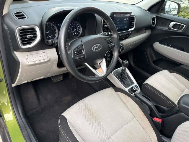Used 2022 Hyundai Venue SEL FWD image 25