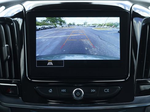 Used 2023 Chevrolet Traverse LT FWD image 29