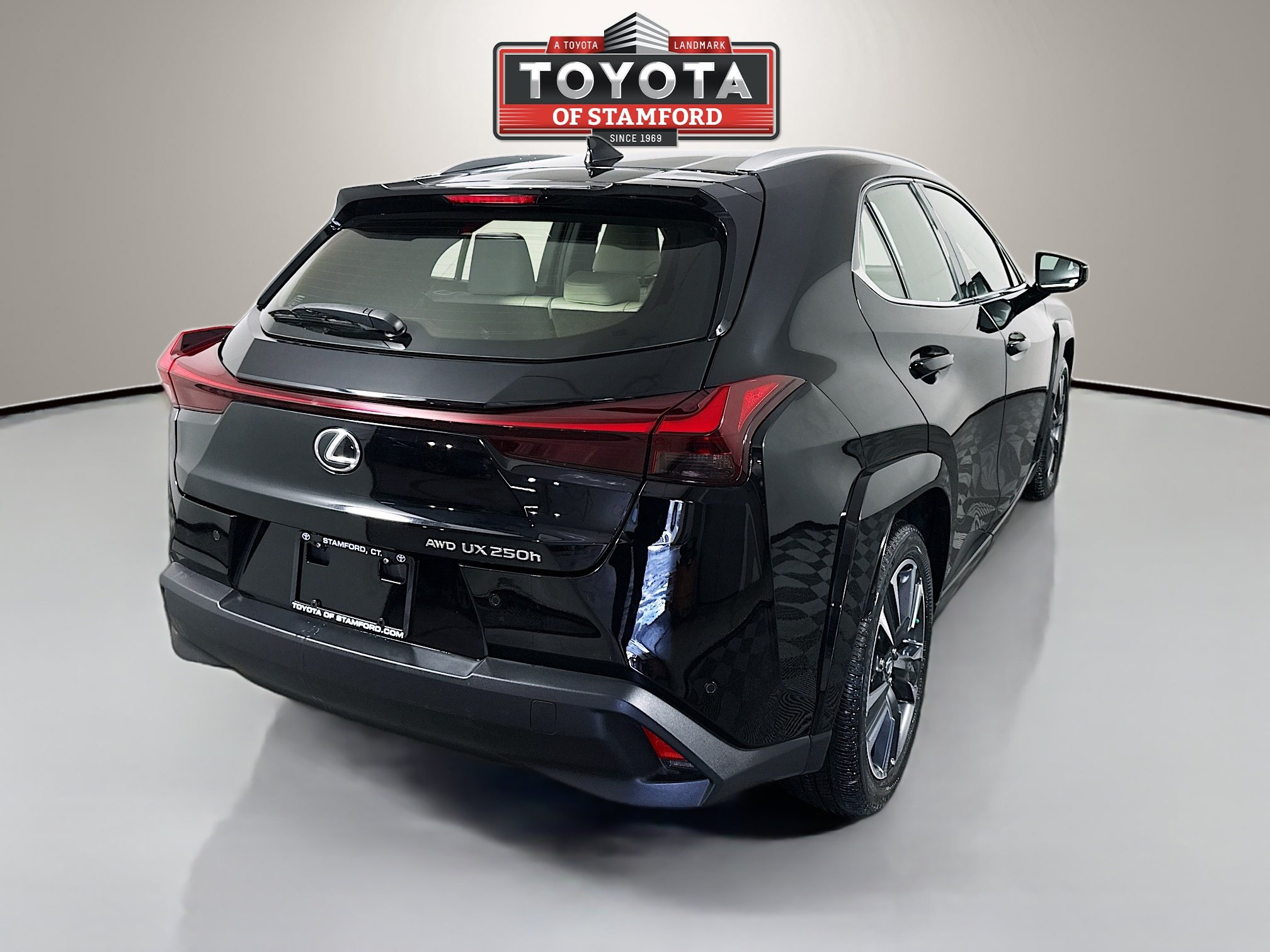 Used 2023 Lexus UX 250h AWD w/ Accessory Package (Z2) image 7