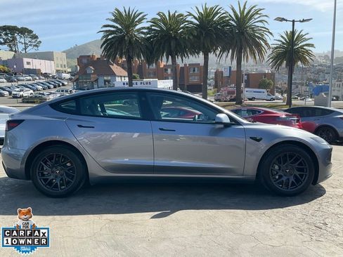 Used 2025 Tesla Model 3 Long Range image 3