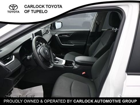 Used 2025 Toyota RAV4 XLE image 10