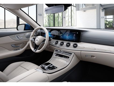 Certified 2023 Mercedes-Benz E 450 4MATIC Cabriolet image 6