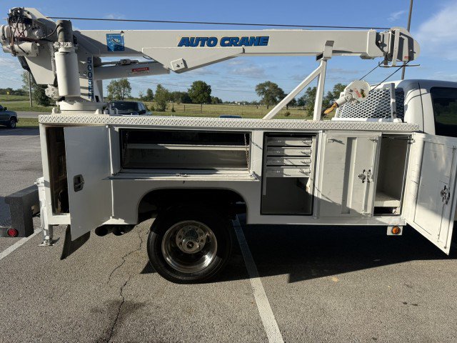 Used 2014 Ford F550 2WD Regular Cab Super Duty image 20