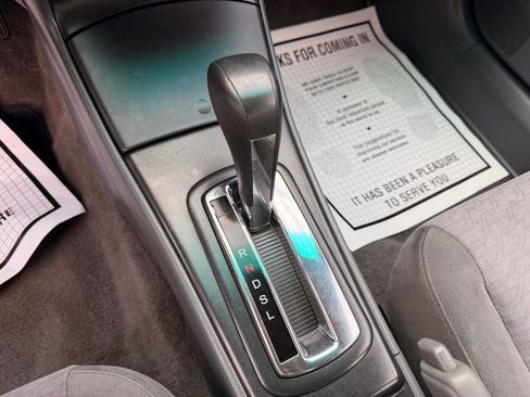 Used 2005 Honda Civic Hybrid Sedan image 13