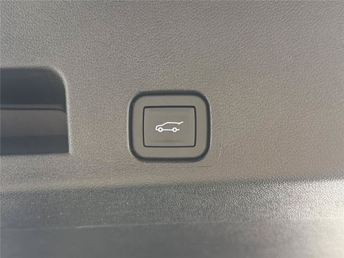 New 2026 GMC Acadia Elevation w/ Black Edition FWD image 18
