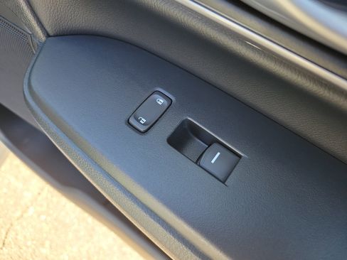 Used 2017 Honda CR-V EX-L image 11