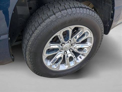 Used 2023 RAM 1500 Laramie AWD/4WD image 20