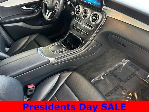 Used 2021 Mercedes-Benz GLC 300 image 17