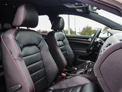 Used 2015 Volkswagen GTI 4-Door FWD image 16