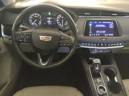 Used 2019 Cadillac XT4 Luxury FWD image 22