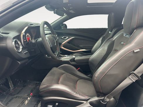 Used 2022 Chevrolet Camaro ZL1 image 16