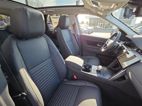 New 2025 Land Rover Discovery Sport S image 21