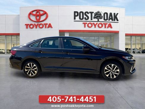 Used 2025 Volkswagen Jetta S FWD image 8