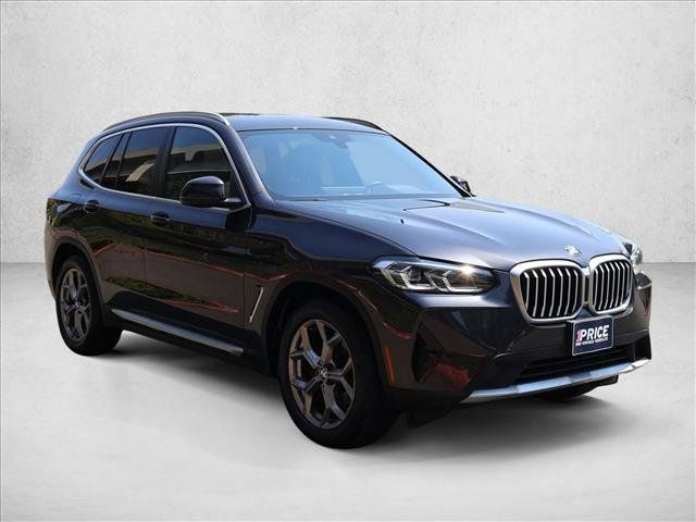 Used 2023 BMW X3 xDrive30i w/ Premium Package w/ZPA AWD/4WD image 4