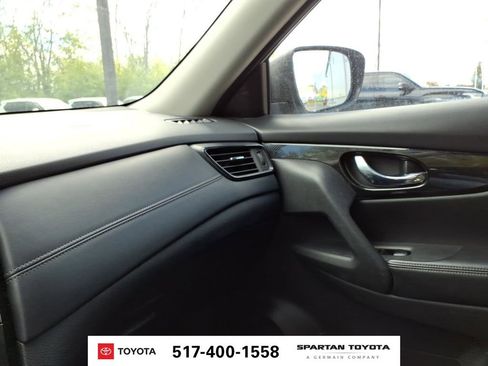 Used 2018 Nissan Rogue SL AWD/4WD image 20