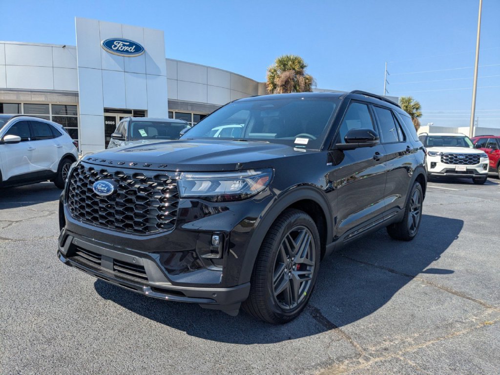 New 2026 Ford Explorer ST-Line w/ ST-Line Street Pack RWD image 8