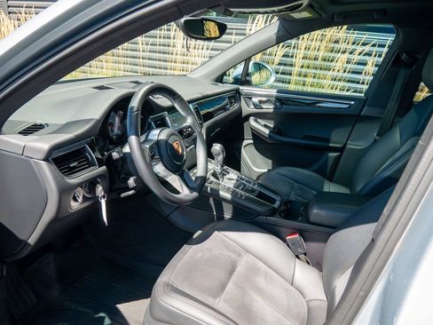 Used 2016 Porsche Macan S AWD/4WD image 4