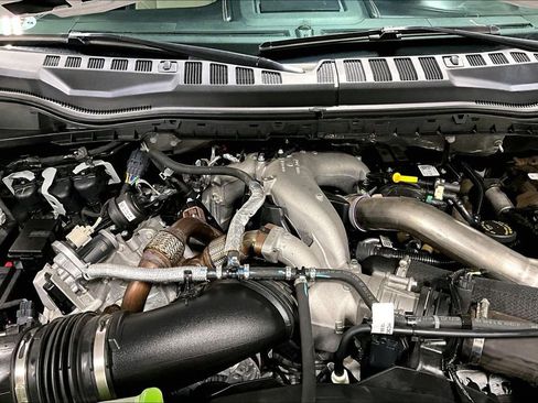 Used 2021 Ford F350 Limited w/ FX4 Off-Road Package AWD/4WD image 42