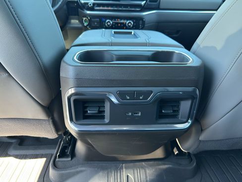 Used 2022 GMC Sierra 1500 SLT w/ SLT Premium Plus Package AWD/4WD image 26