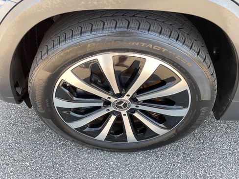 Used 2023 Mercedes-Benz GLB 250 4MATIC image 7