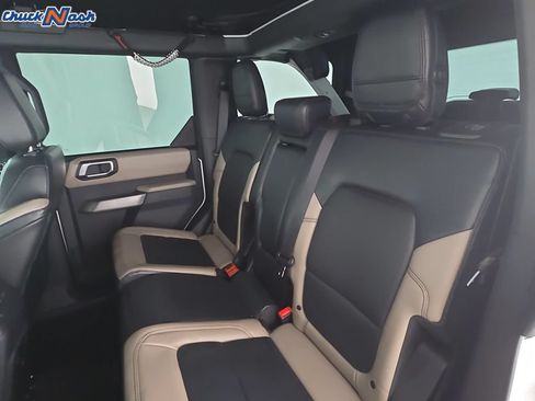 Used 2023 Ford Bronco Wildtrak AWD/4WD image 29