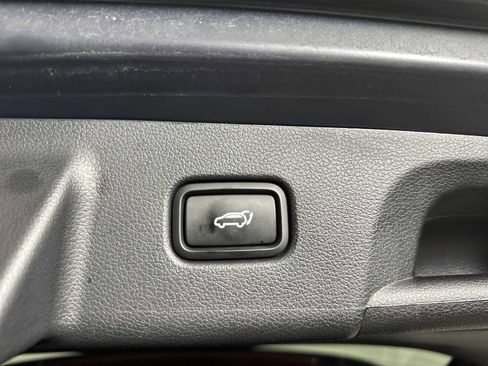 Used 2022 Hyundai Palisade Calligraphy image 25