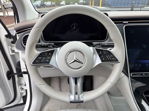 Used 2023 Mercedes-Benz EQE 350+ SUV w/ AMG Line Exterior Package image 10