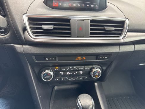 Used 2017 MAZDA MAZDA3 Grand Touring image 24