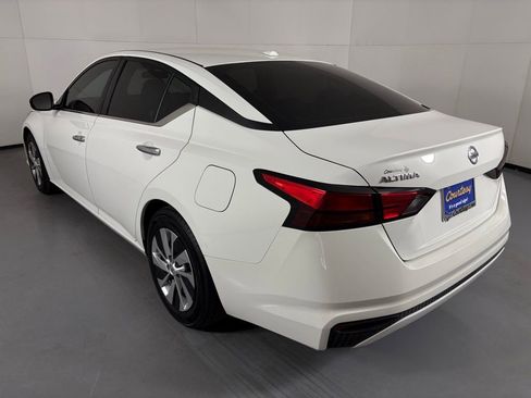 Used 2019 Nissan Altima 2.5 S FWD image 6
