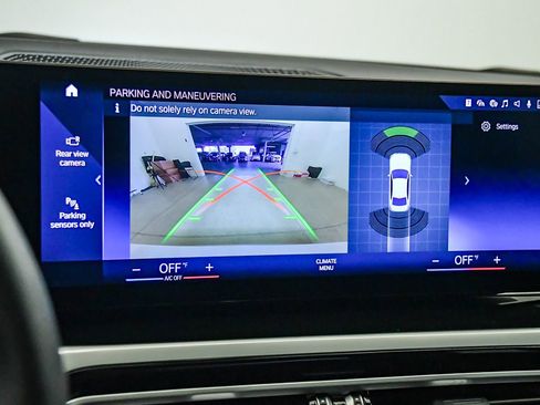 Certified 2023 BMW 330i Sedan w/ Convenience Package RWD image 21