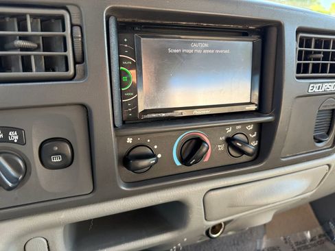 Used 2004 Ford Excursion 4WD image 37