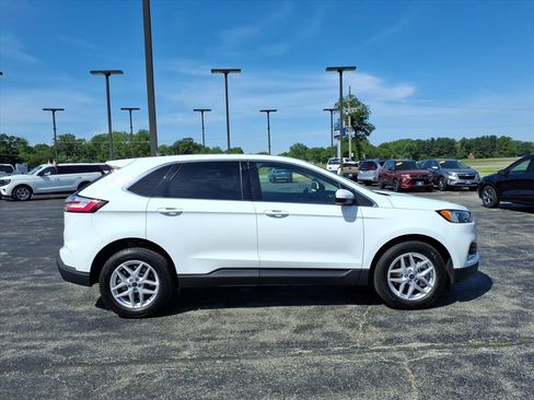Used 2022 Ford Edge SEL AWD/4WD image 3