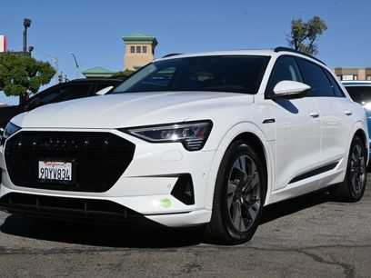 Used 2023 Audi e-tron Premium w/ Convenience Plus Package